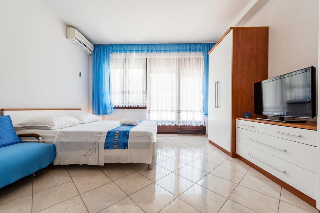 Apartments Silvi Podstrana Exterior foto