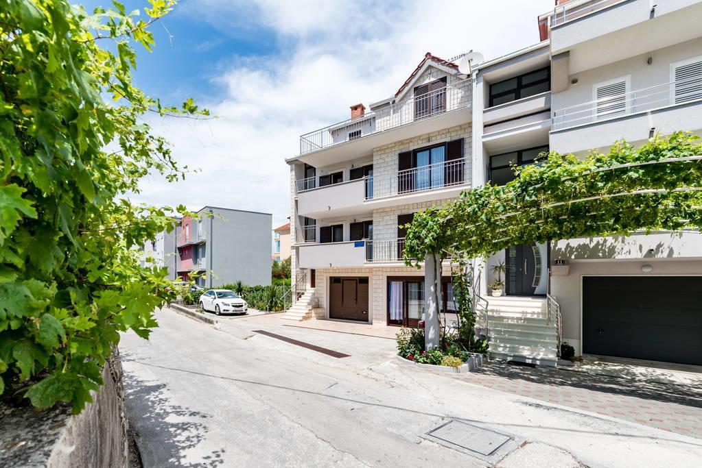 Apartments Silvi Podstrana Exterior foto